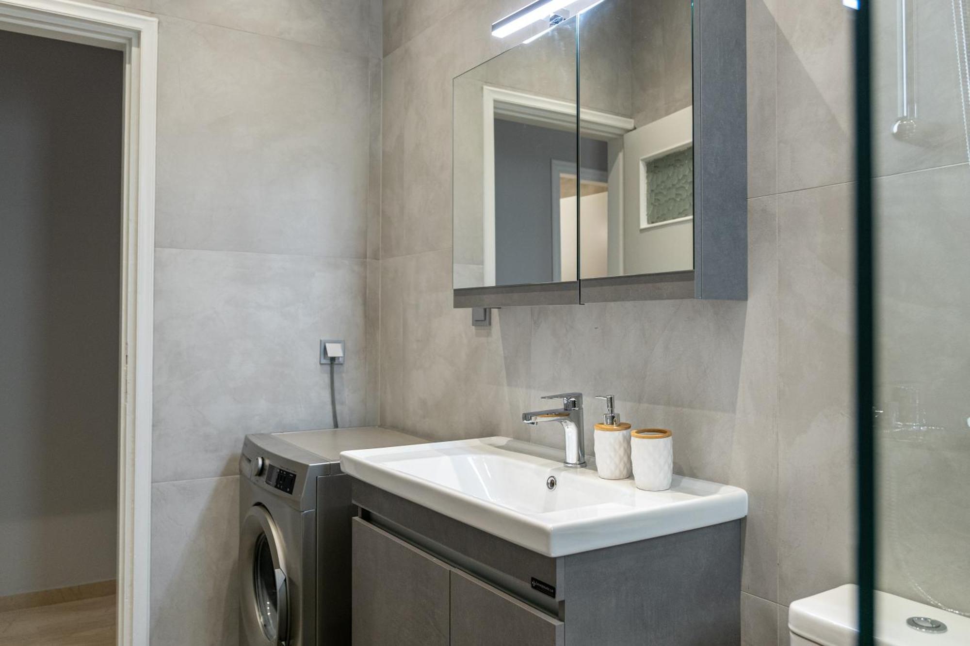 Greyt Glyfada